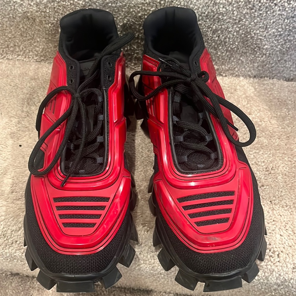 Prada cloudburst thunder